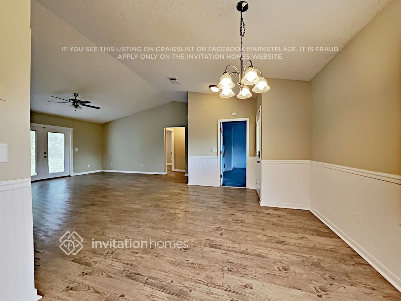 1082 Leeward Dr - Photo 3 of 14