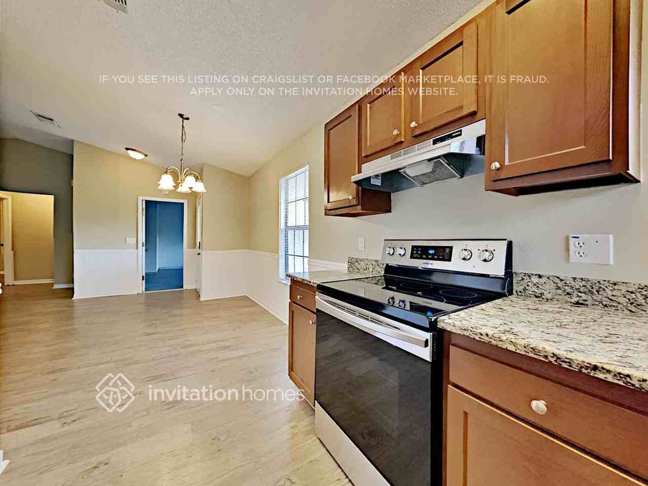 1082 Leeward Dr - Photo 7 of 14