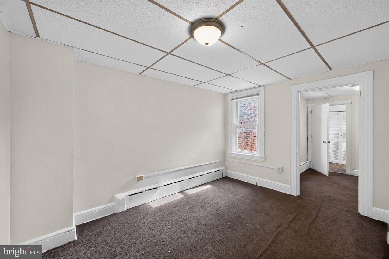 361 Beaver St - Photo 3 of 15