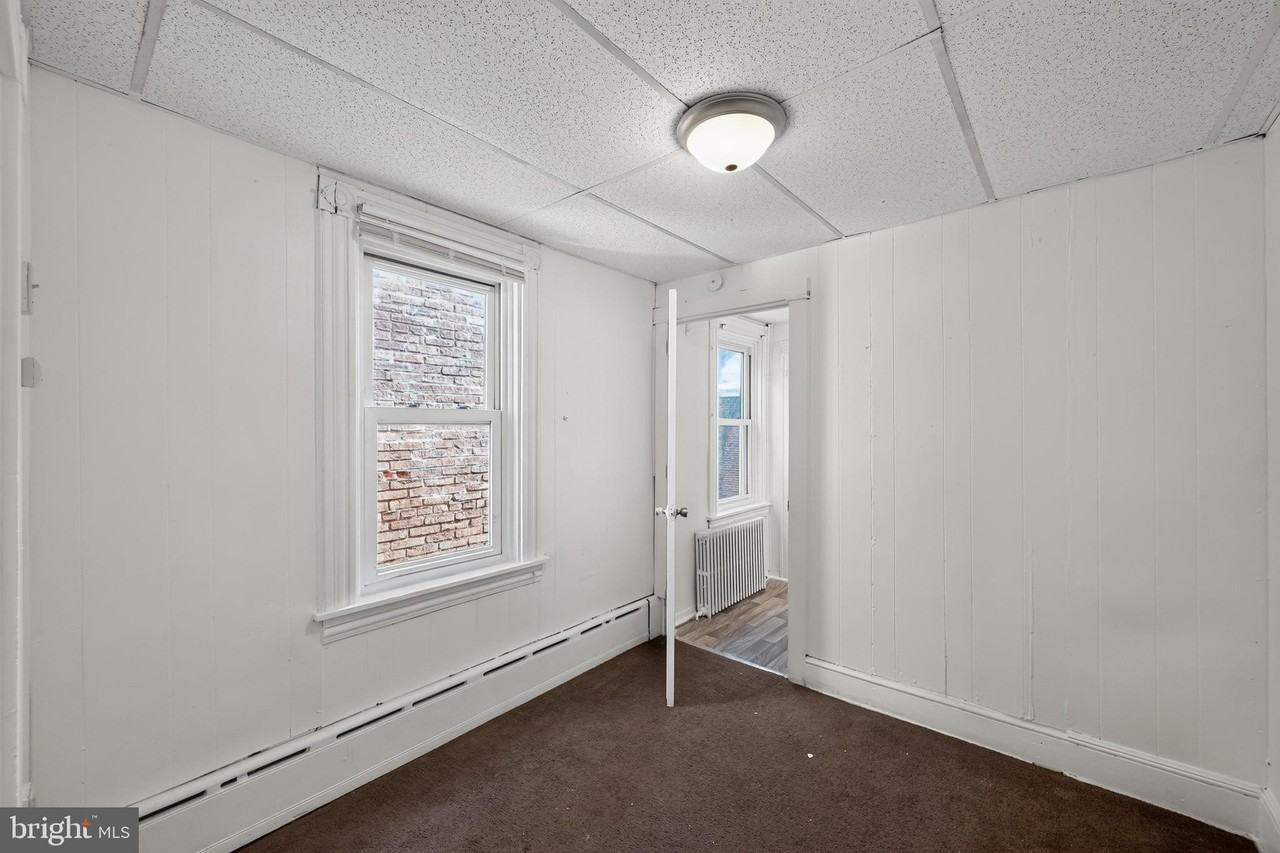 361 Beaver St - Photo 4 of 15
