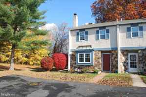 featured image of 290 Lawndale Ave