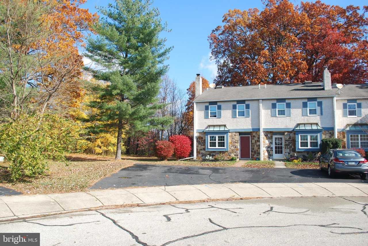 290 Lawndale Ave - Photo 2 of 27