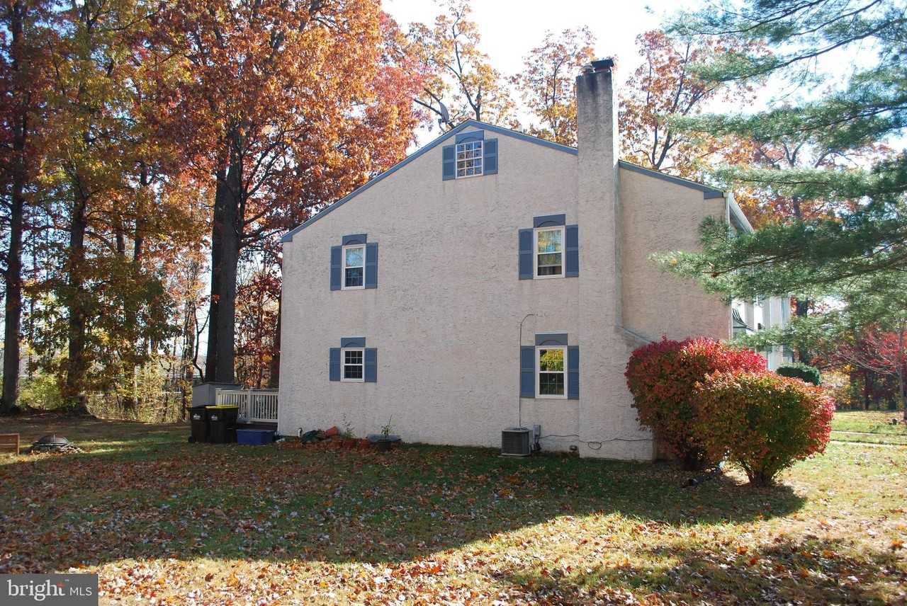 290 Lawndale Ave - Photo 3 of 27
