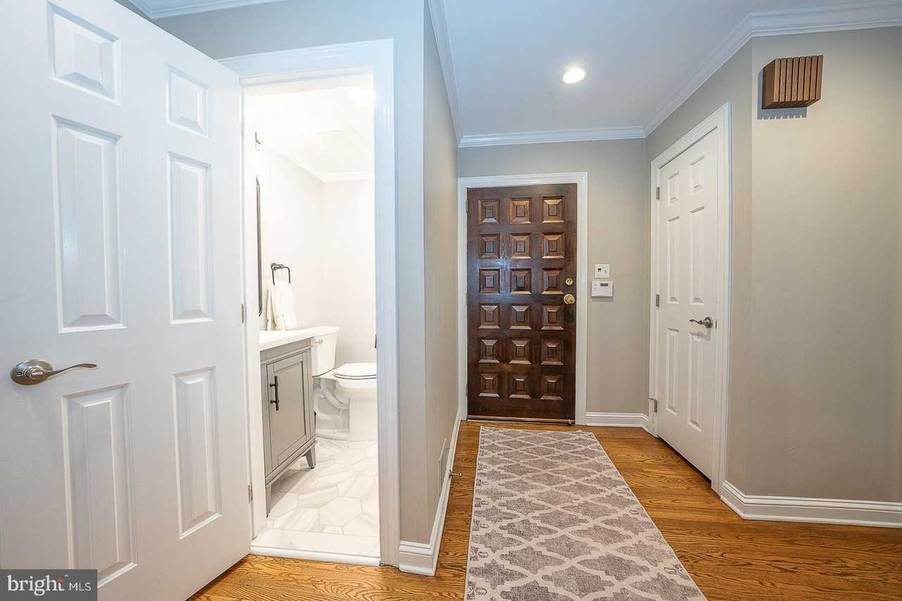 10 Hansen Ct - Photo 3 of 38