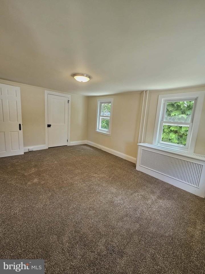 27 N Front St - Photo 6 of 26
