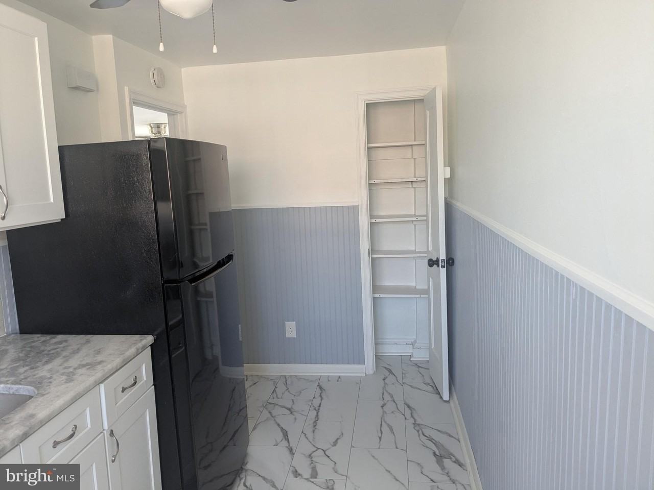 1327 Weaver St - Photo 5 of 10