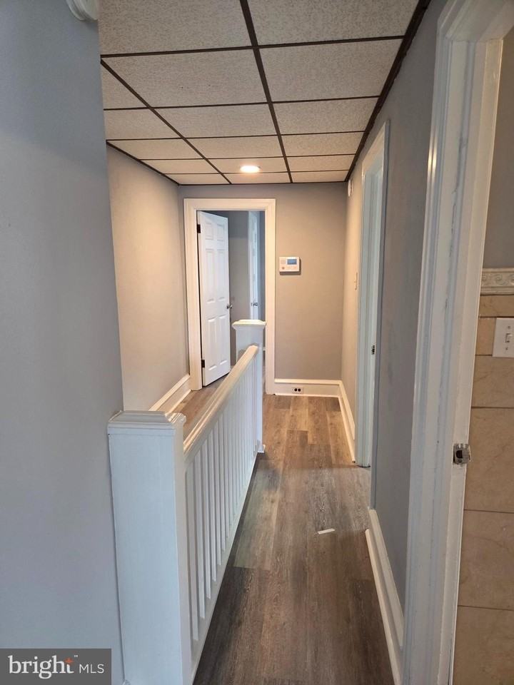 1954 Kohl St - Photo 5 of 11