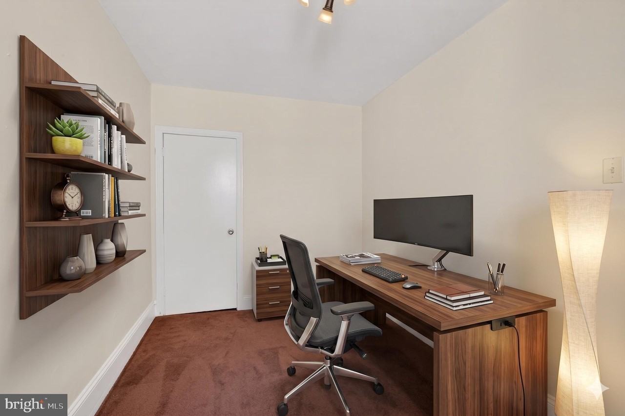 1519 Emily St - Photo 3 of 27