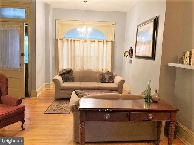 4238 Pine St - Photo 4 of 28