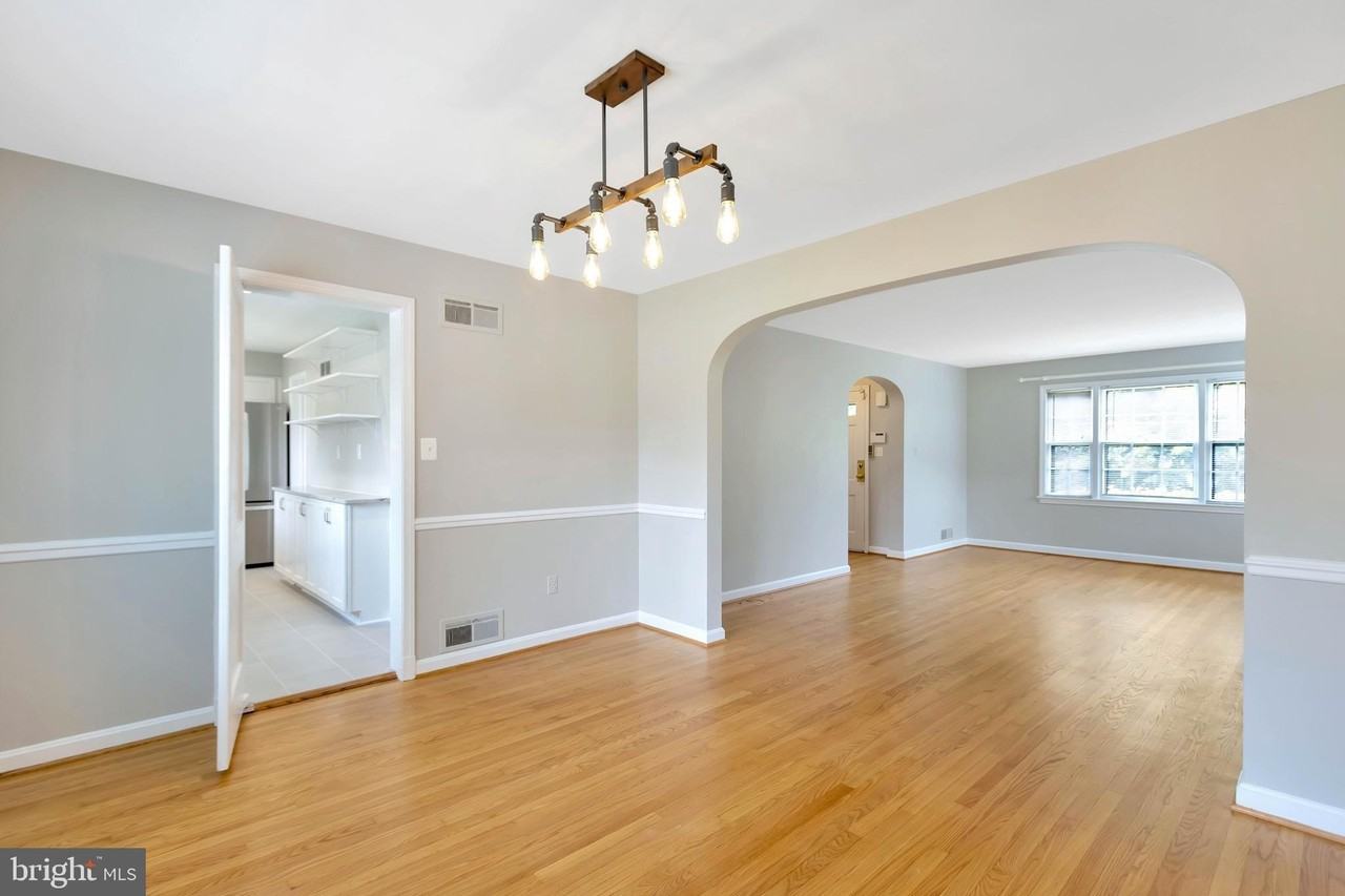 970 N Quintana St - Photo 5 of 33