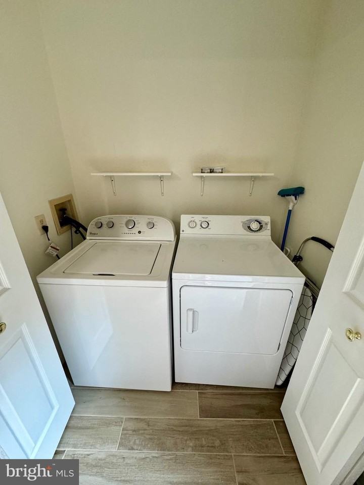 4878 10th St S - Photo 7 of 19