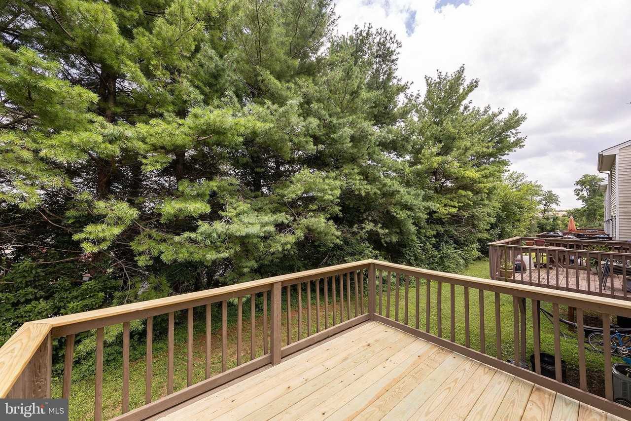 501 Tudor Dr - Photo 2 of 32