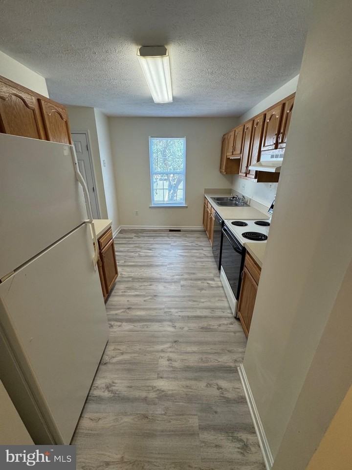 219 Sherando Cir - Photo 2 of 18