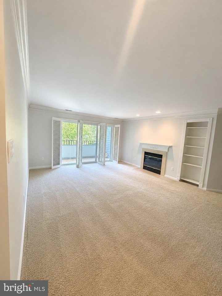 7717 Lafayette Forest Dr #89 - Photo 3 of 15