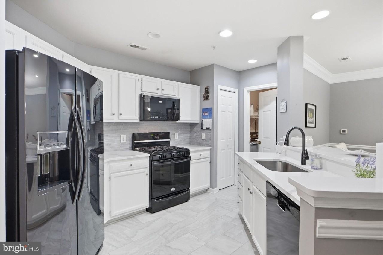 12461 Hayes Ct #103 - Photo 6 of 25