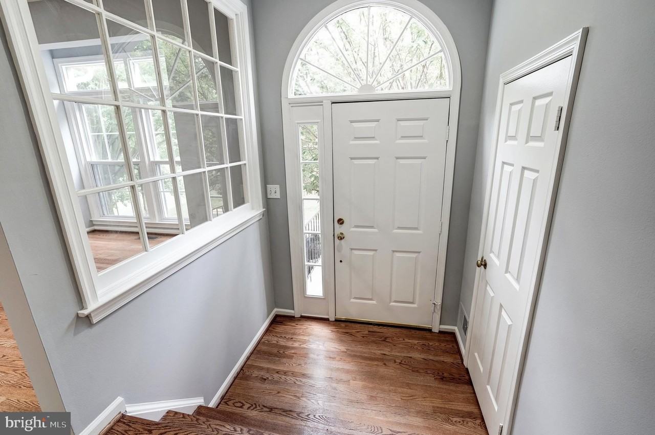 3827 Inverness Rd - Photo 5 of 35