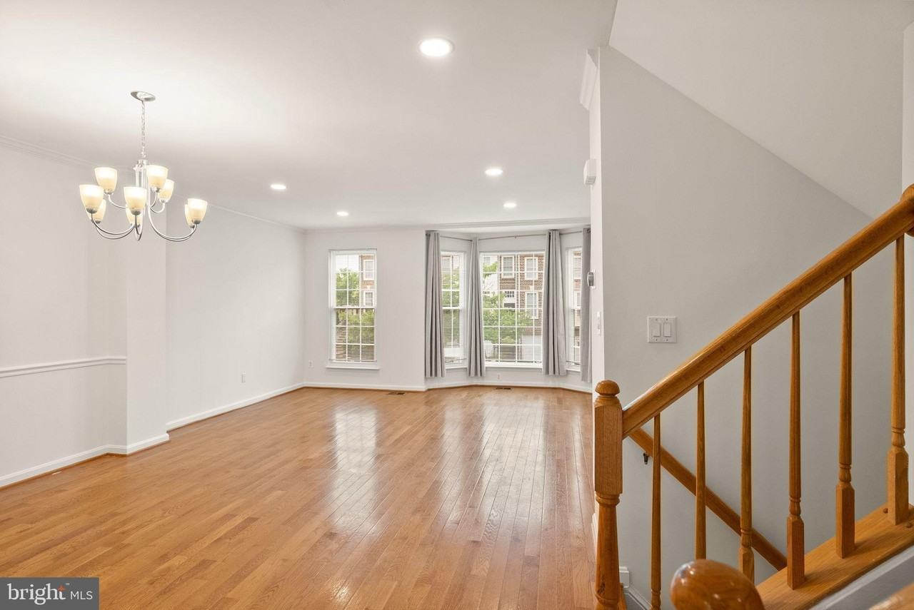 42685 Rolling Rock Sq - Photo 3 of 50