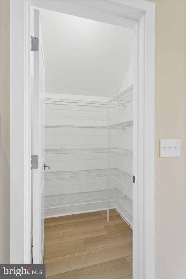 20799 Lamlash Ter - Photo 6 of 34