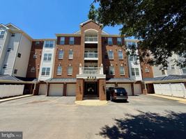 featured image of 9720 Holmes Pl #403