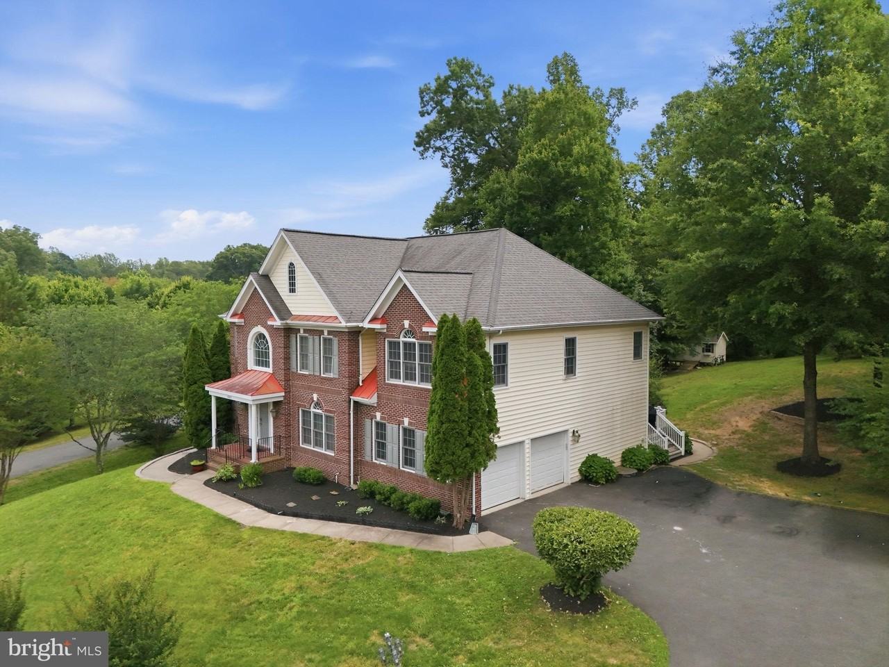 7273 Tinsley Way - Photo 2 of 35