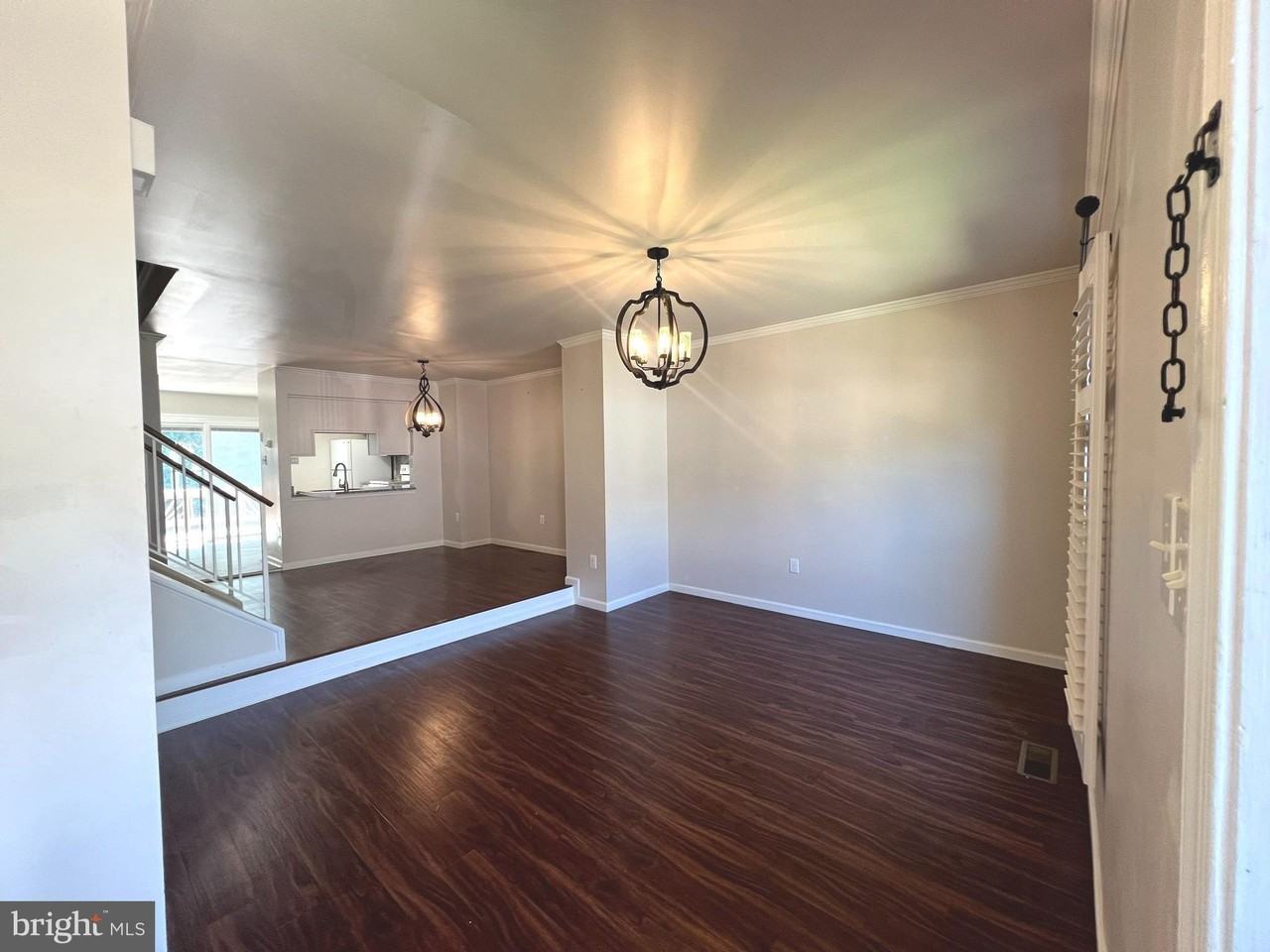 12102 Presidio Way - Photo 4 of 27