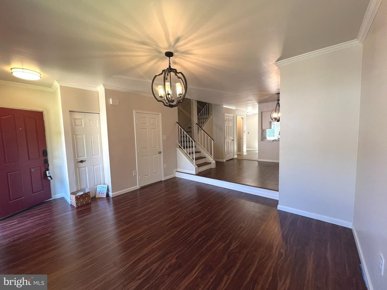 12102 Presidio Way - Photo 5 of 27