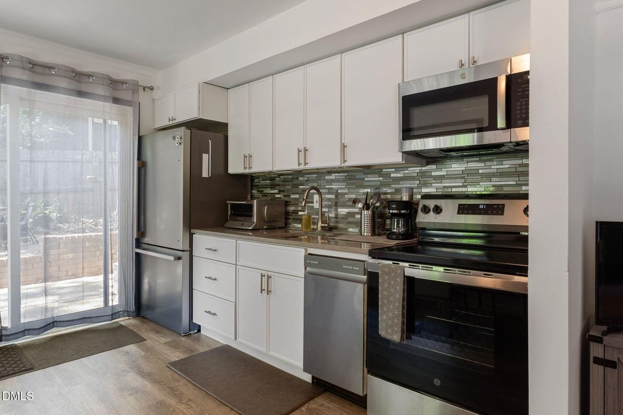 1547 Fountain Ridge Rd #1 - Photo 4 of 22