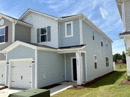 featured image of 2040 Oakdale Dr