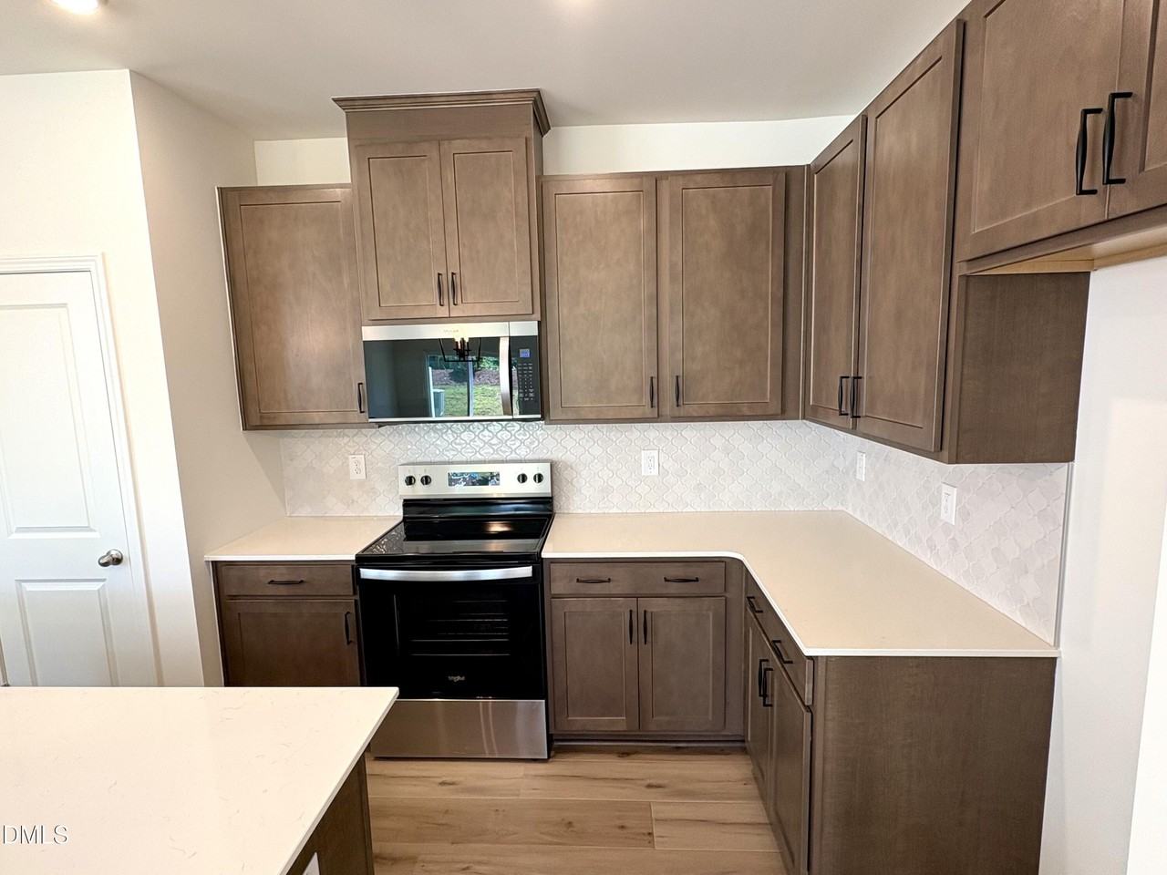 2040 Oakdale Dr - Photo 3 of 19