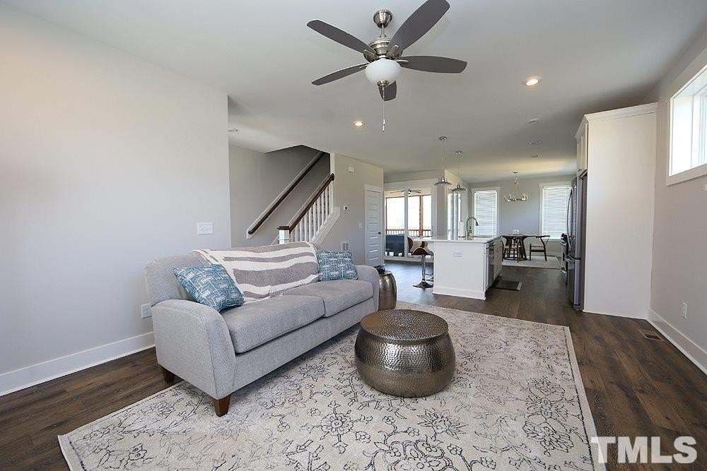 1637 Tunnel St - Photo 5 of 20