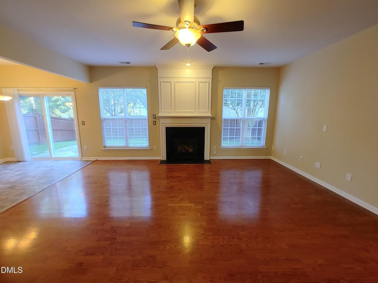 301 Millicent Way - Photo 3 of 40