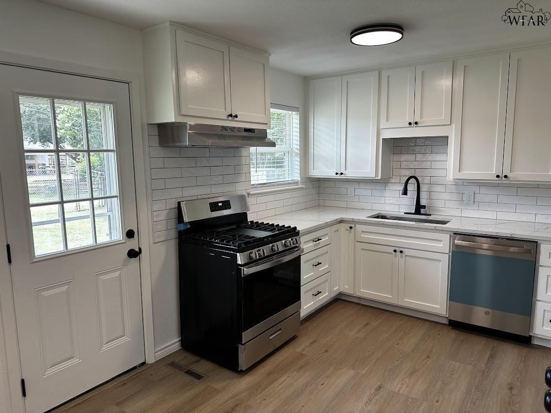 4658 Briarwood Dr - Photo 5 of 12