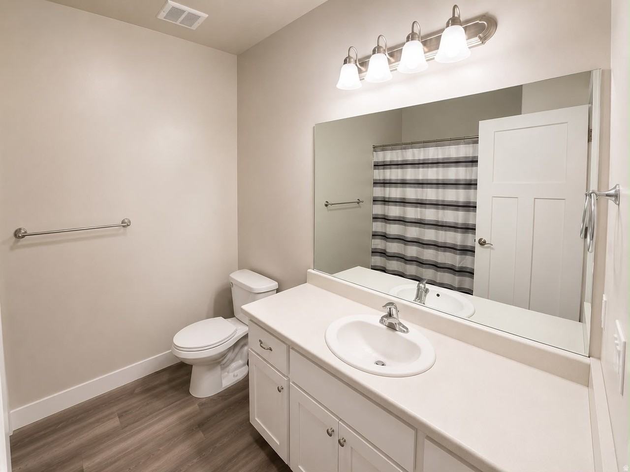 4234 W Mckellen Dr #102 - Photo 5 of 11