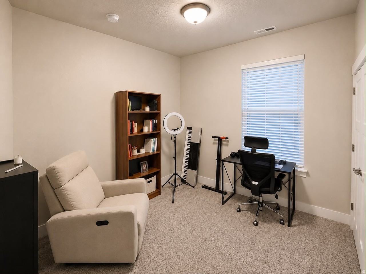 4234 W Mckellen Dr #102 - Photo 7 of 11