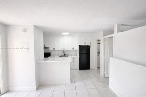 featured image of 4080 N Dixie Hwy