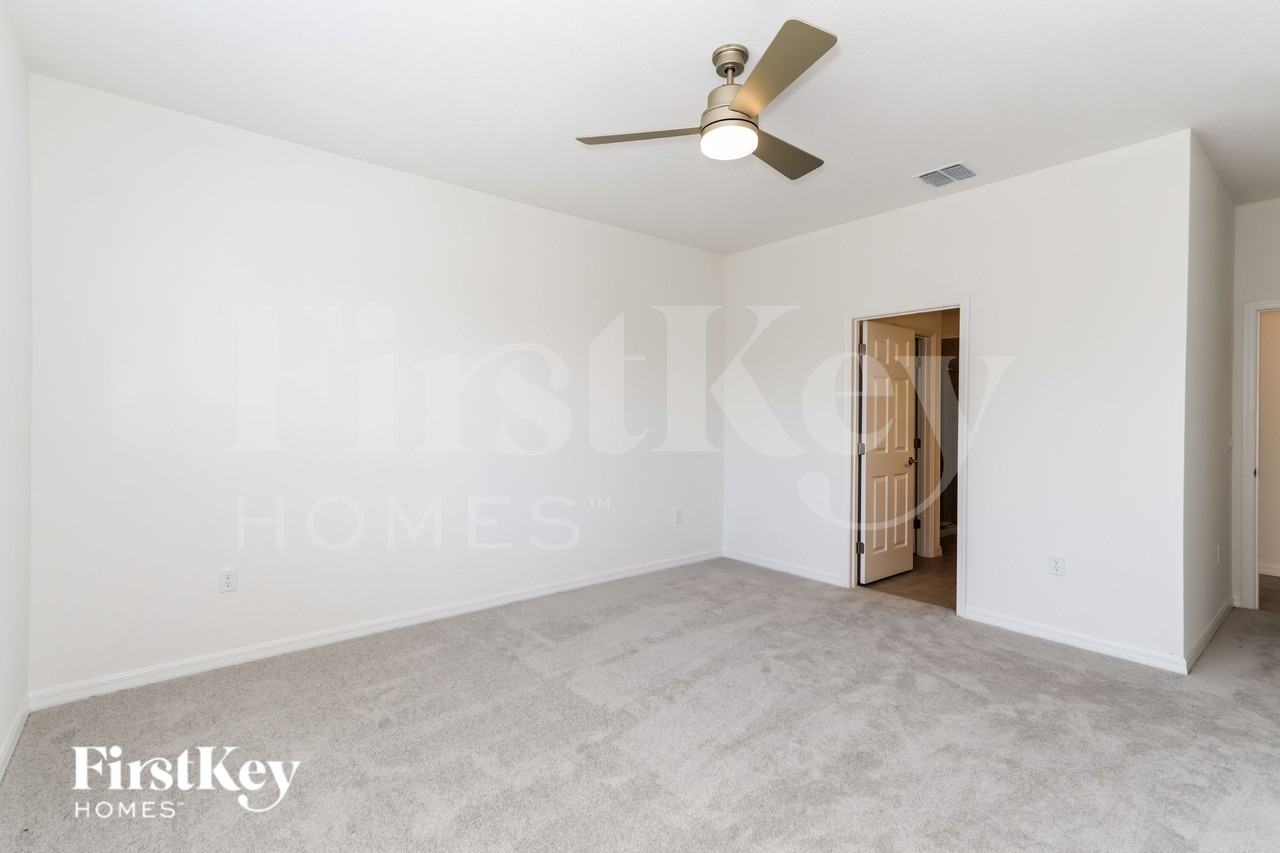 340 Corbel Ln - Photo 7 of 16