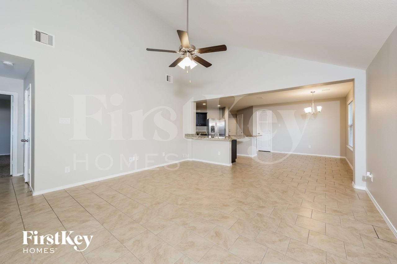 2710 Baldy Rd - Photo 5 of 16