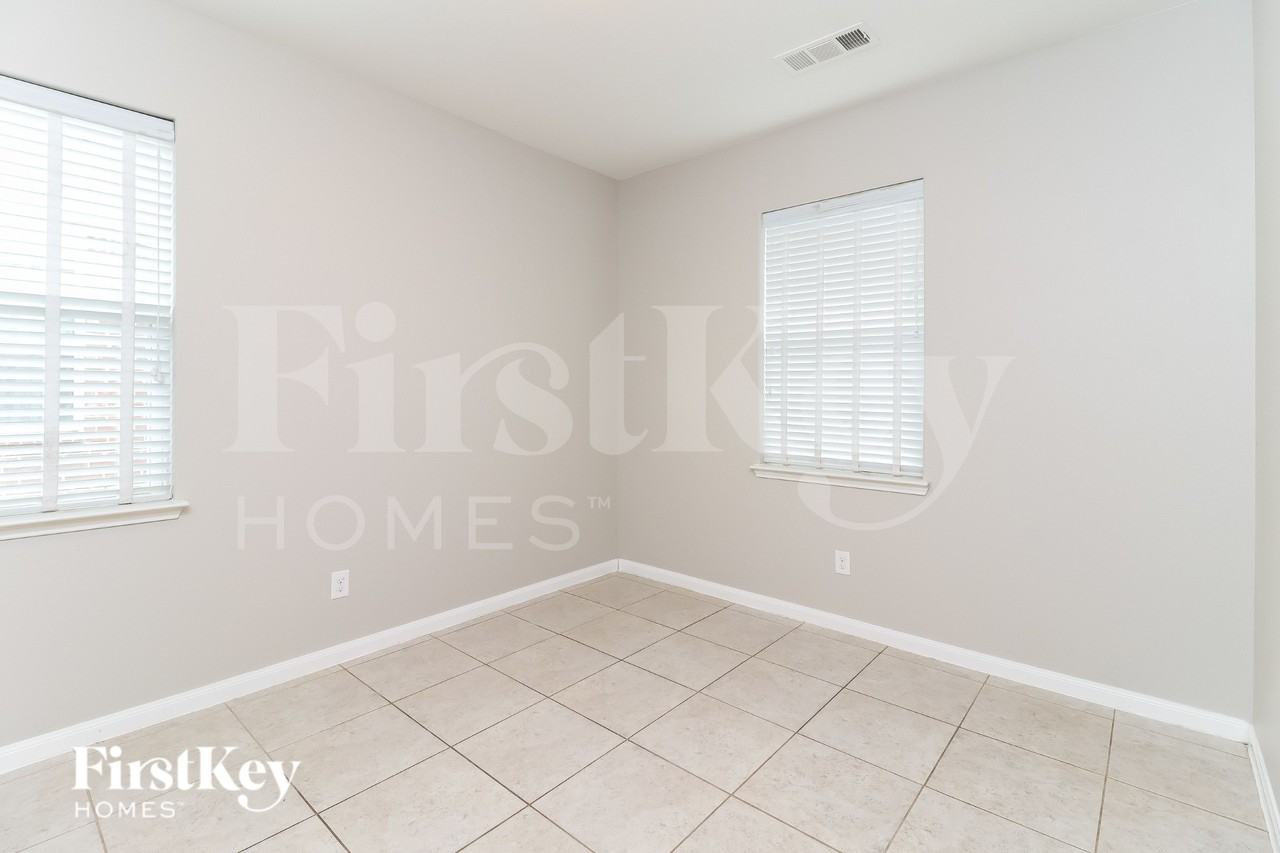 6205 Ryan Creek Rd - Photo 6 of 16
