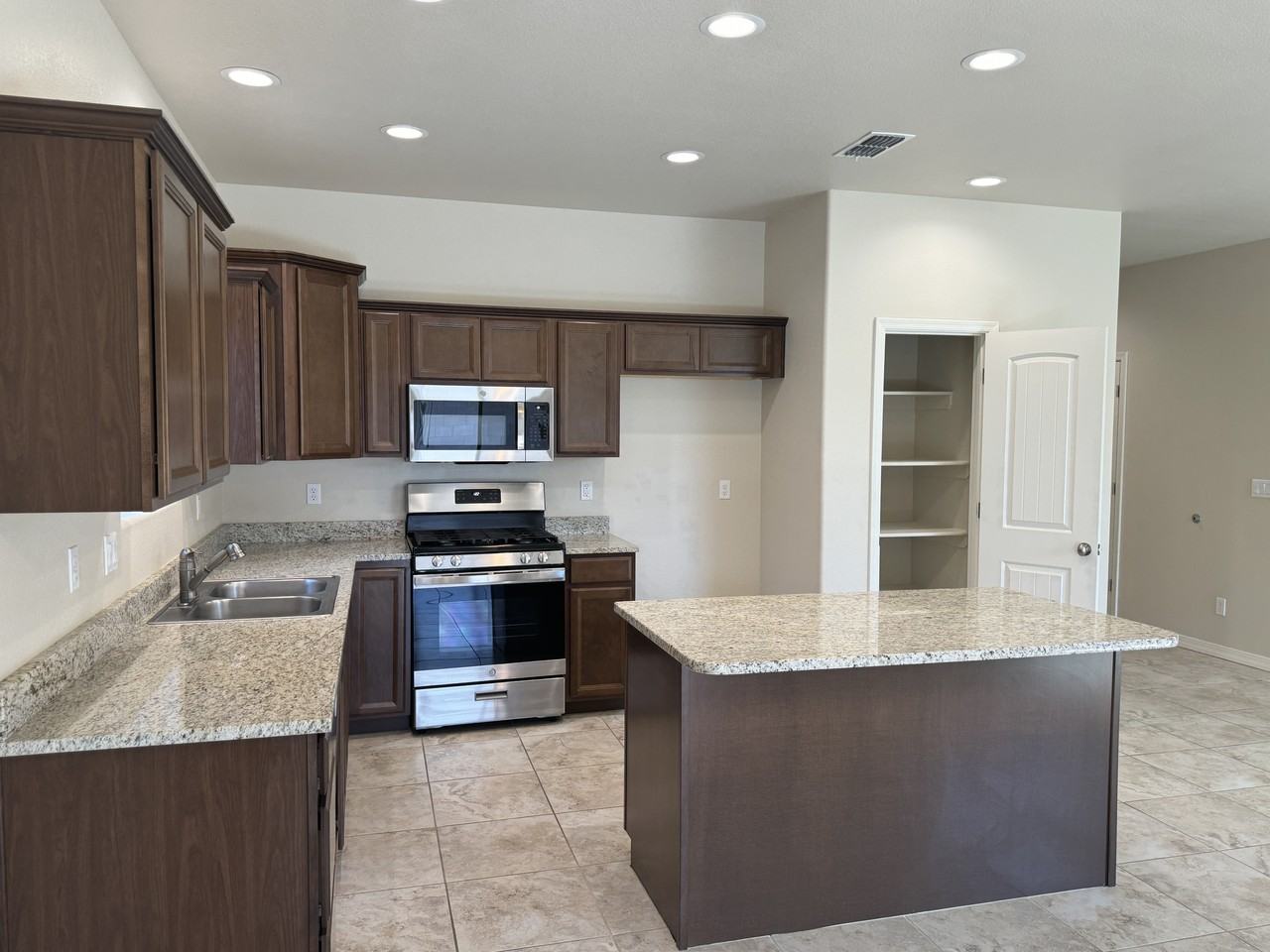 3614 Oak Cliffs Ave #1 - Photo 2 of 9