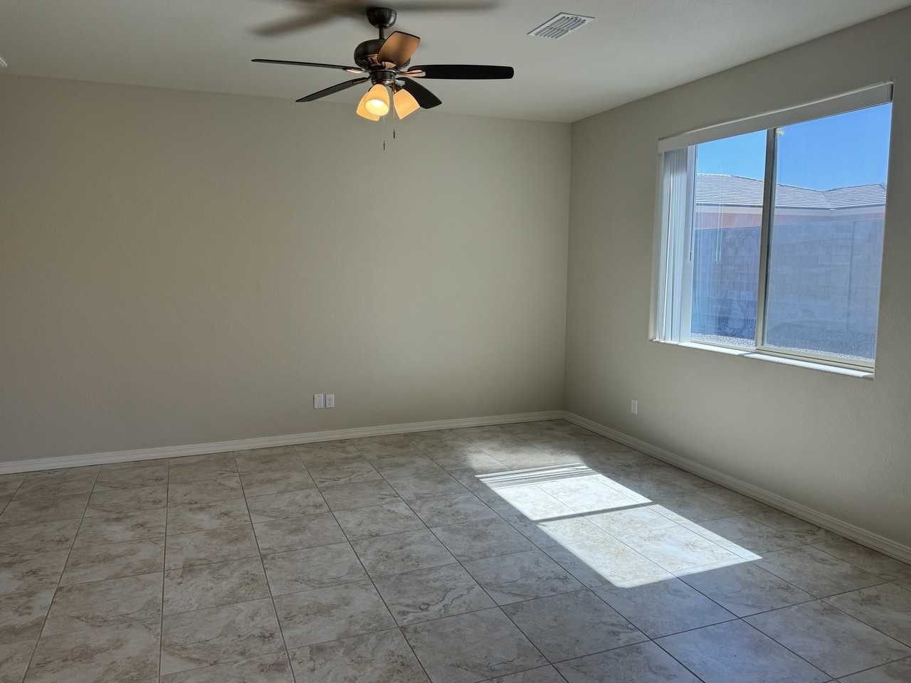 3614 Oak Cliffs Ave #1 - Photo 4 of 9