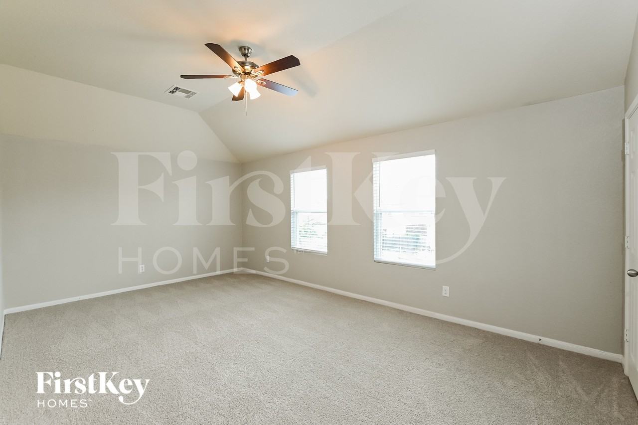 14902 Holland Grove Ct - Photo 7 of 16