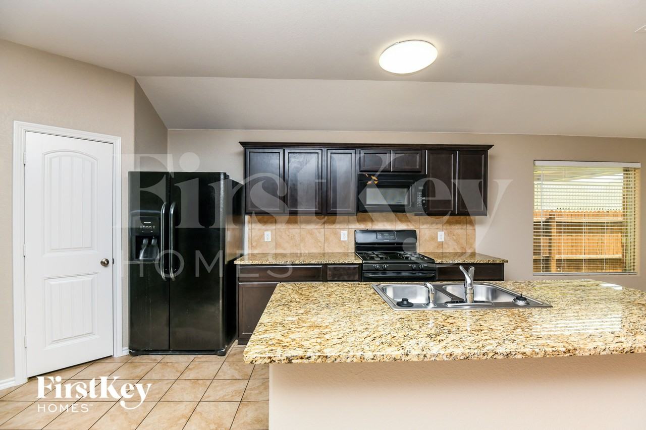 5152 Grayson Ridge Dr - Photo 6 of 16