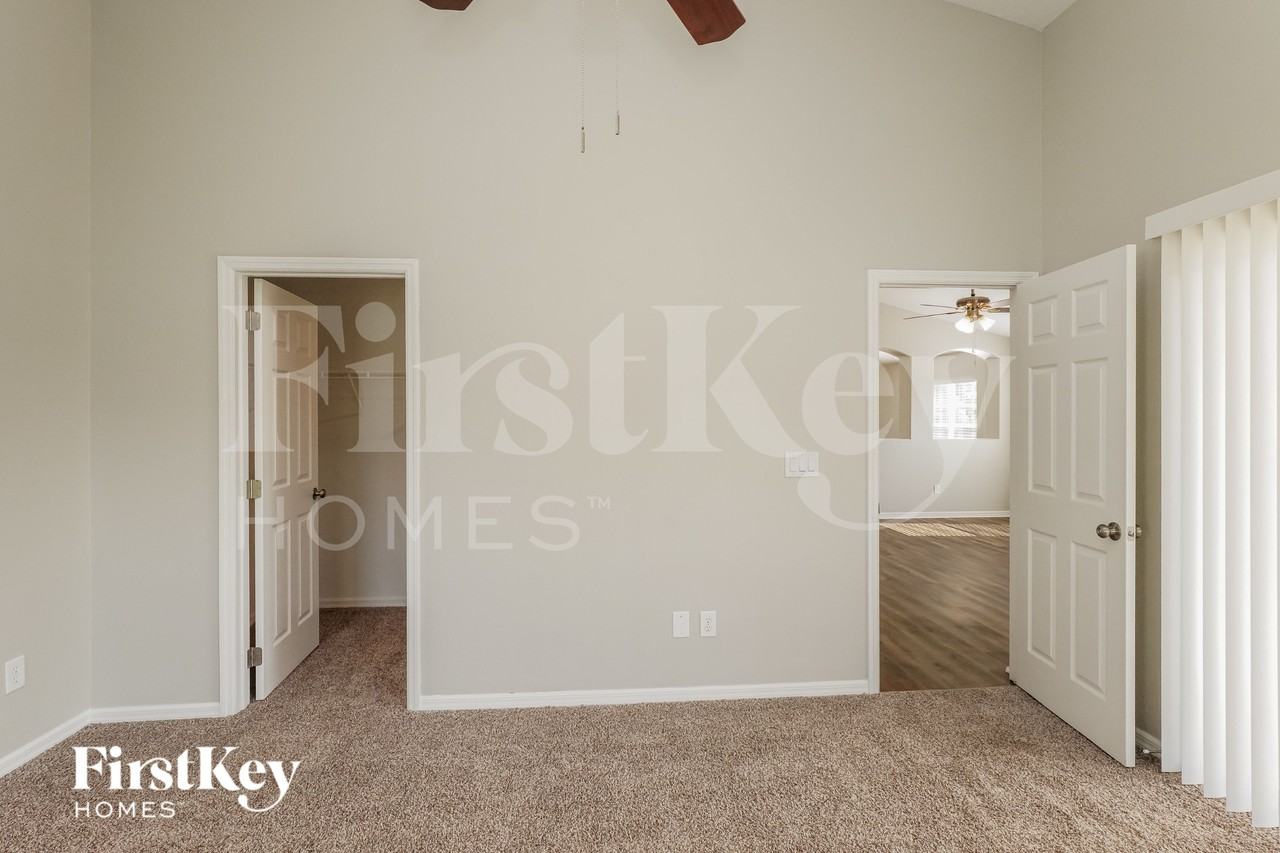 2424 Deer Creek Blvd - Photo 7 of 17