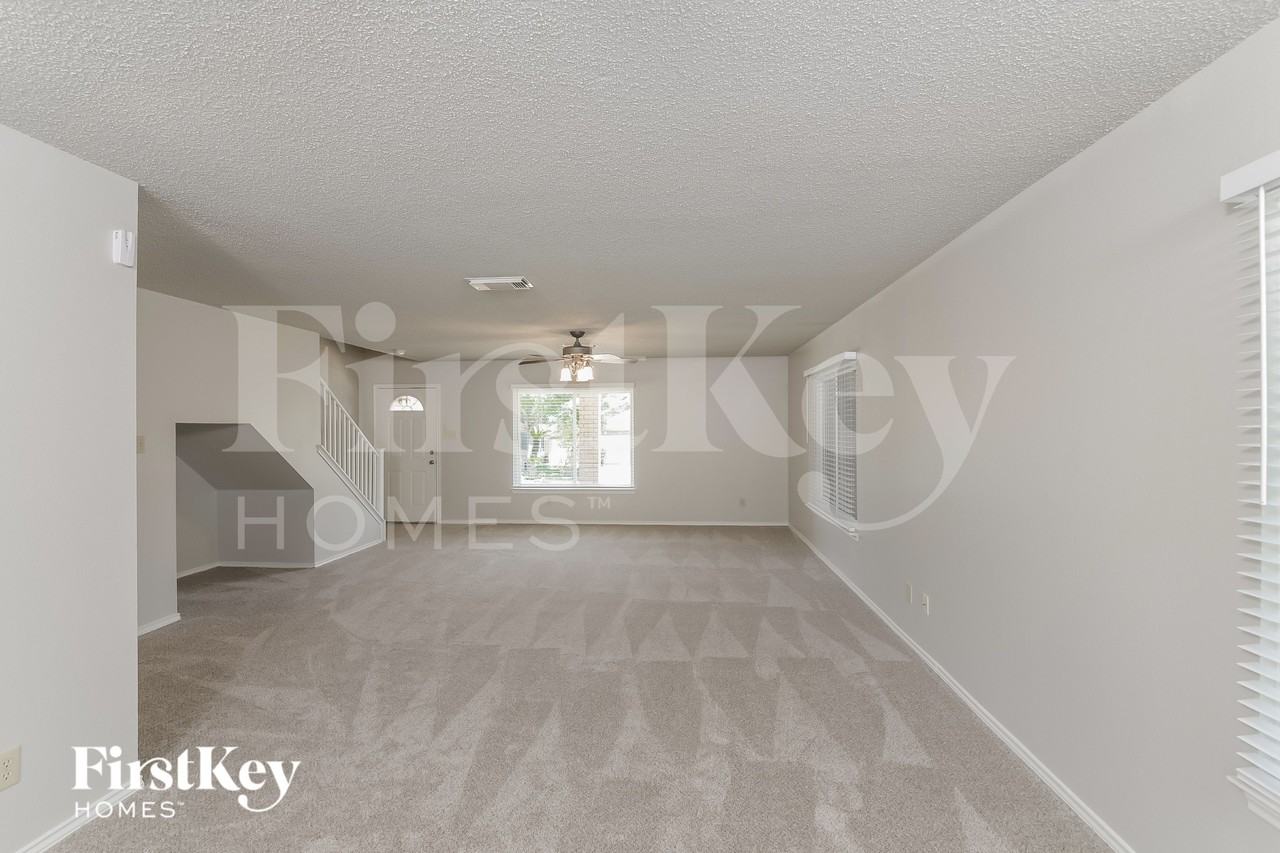 2652 Westover Vw - Photo 3 of 16