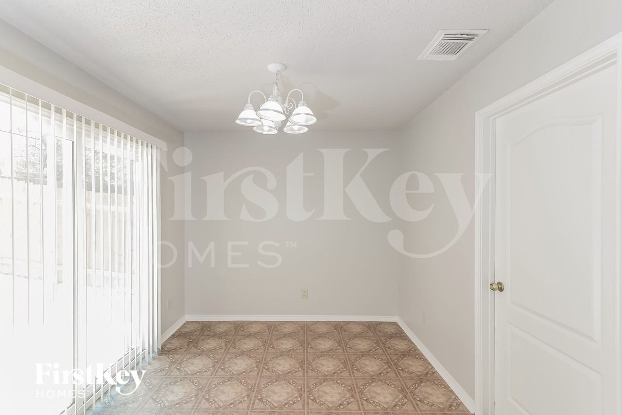 2652 Westover Vw - Photo 4 of 16