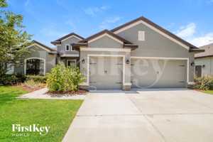 featured image of 12414 Drakefield Dr