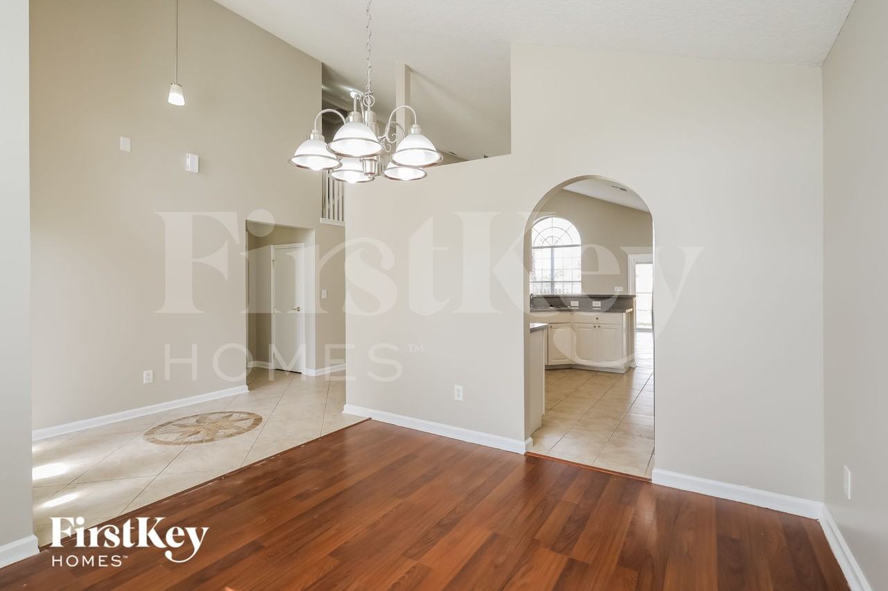 586 Timber Trace Ct - Photo 6 of 15