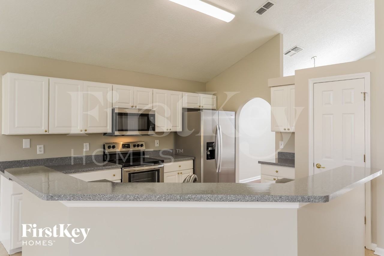 586 Timber Trace Ct - Photo 7 of 15