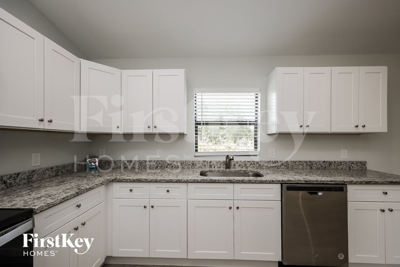 2506 63rd St W - Photo 6 of 16