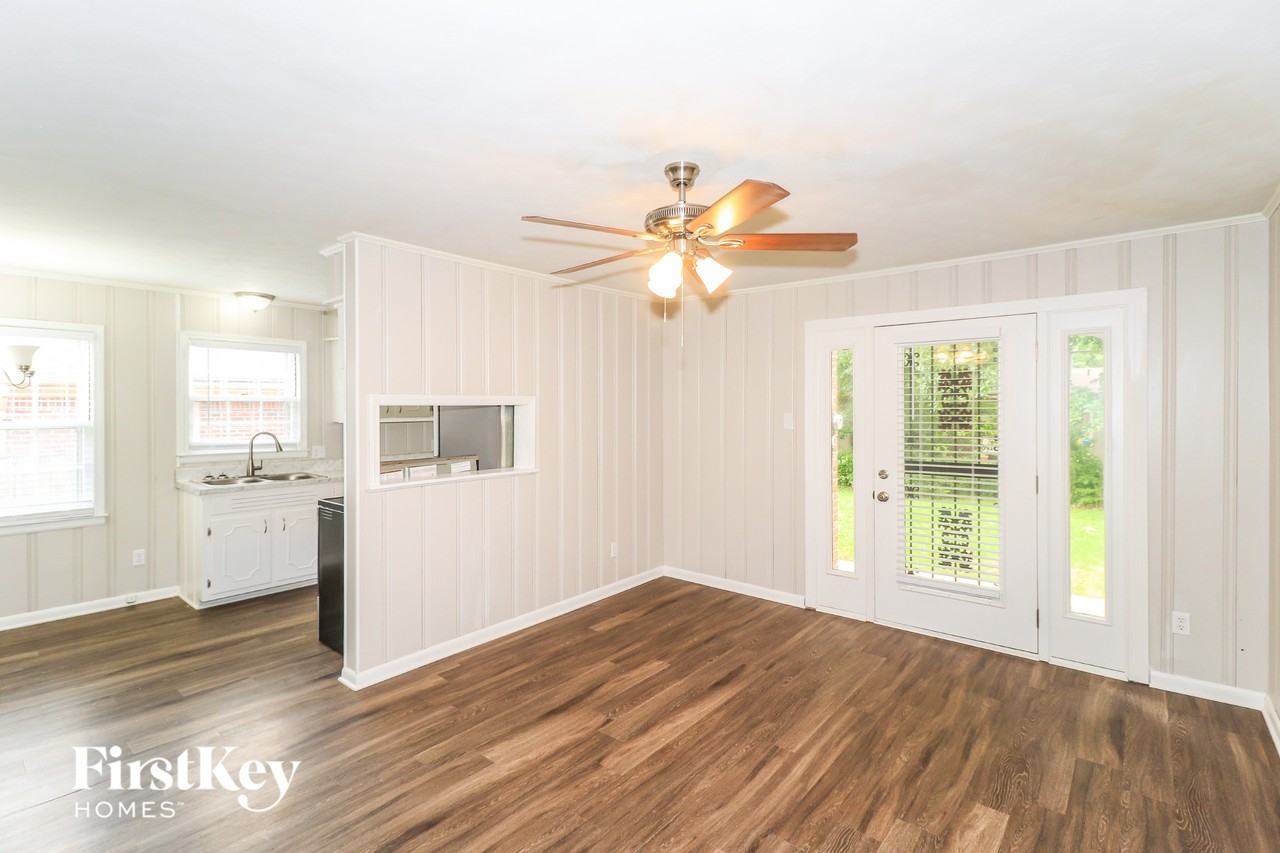 1781 Dorrie Ln - Photo 4 of 15
